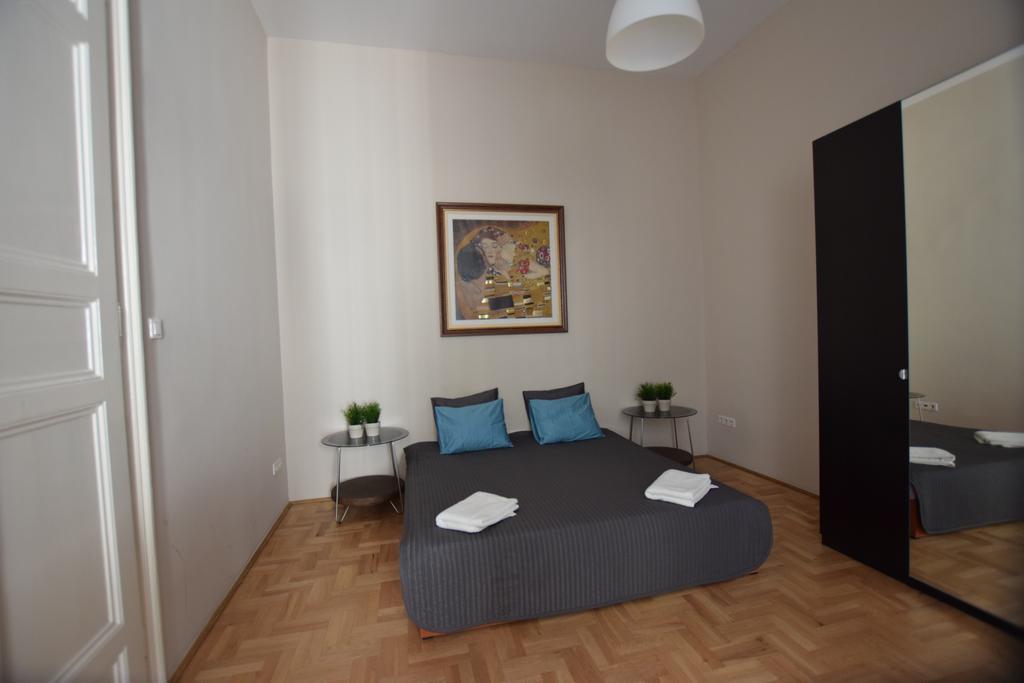 Standard Apartment By Hi5 - Muzeum 5 Apartment Budapest